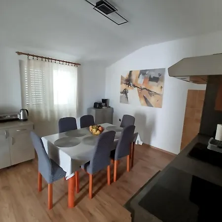 Al Brodarica (Sibenik-Knin)