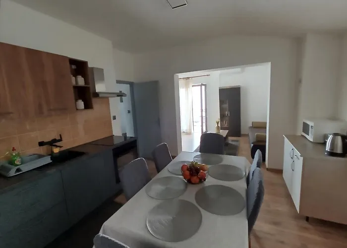 Al * Brodarica (Sibenik-Knin)